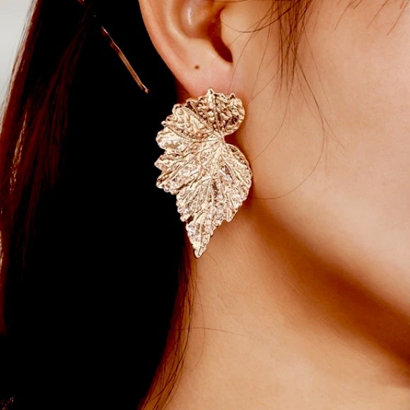 Gold Leaf Earrings - Picture 2 of 3